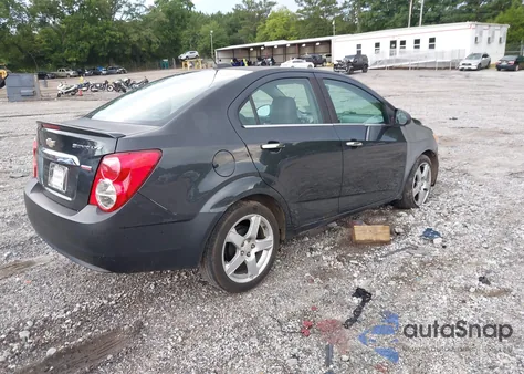 2015 Chevrolet Sonic Ltz Auto из США, поврежденный, VIN 1G1JE5SB5F4188199